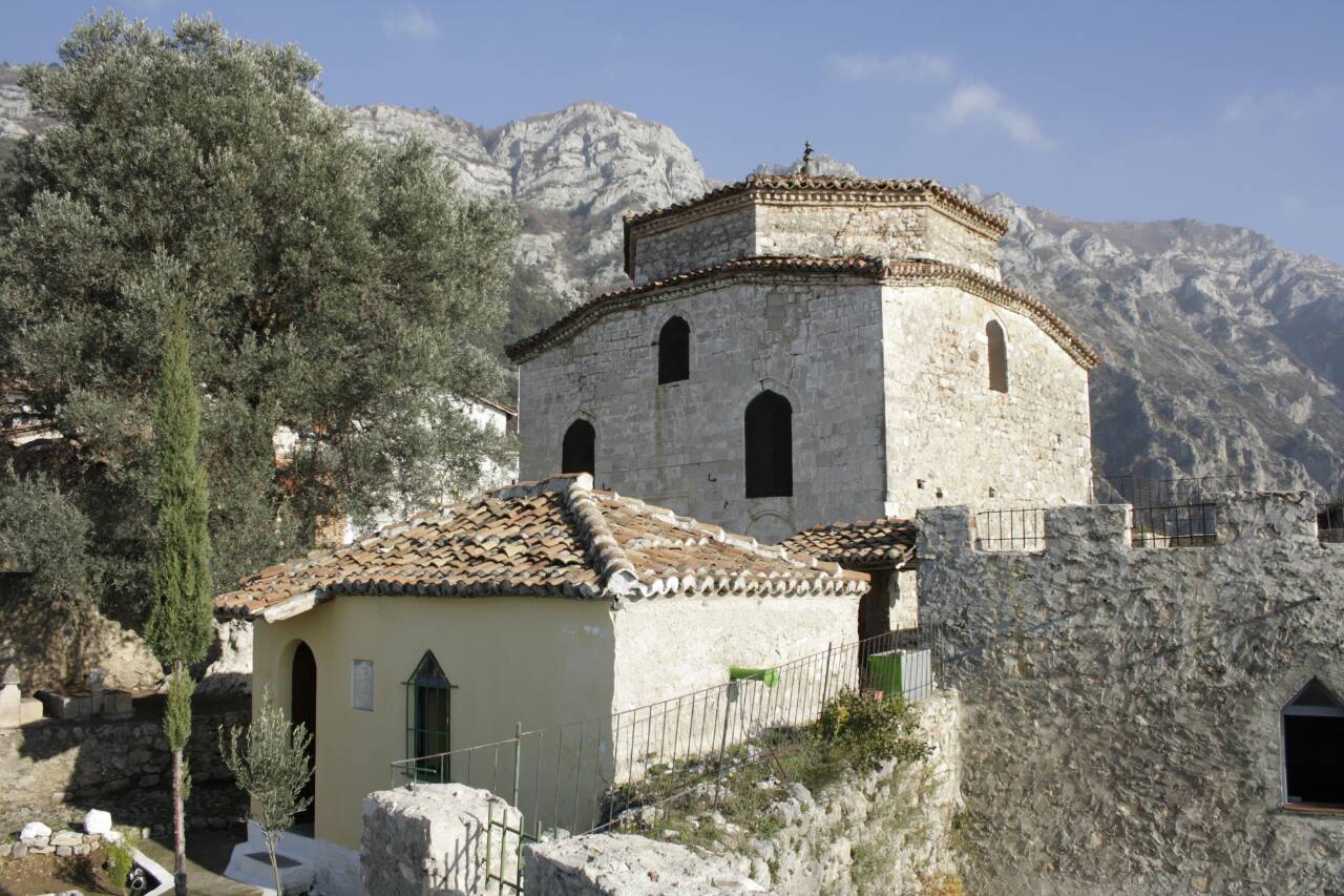 Teqeja e Dollmës, e njohur edhe si Teqeja Haxhi Mustafa Baba, është një monument kulture në Kalanë e Krujës, Durrës.